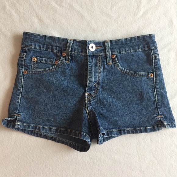 Levi's Pants - Levi's Shorts Levi's Pants - Levi's Shorts
